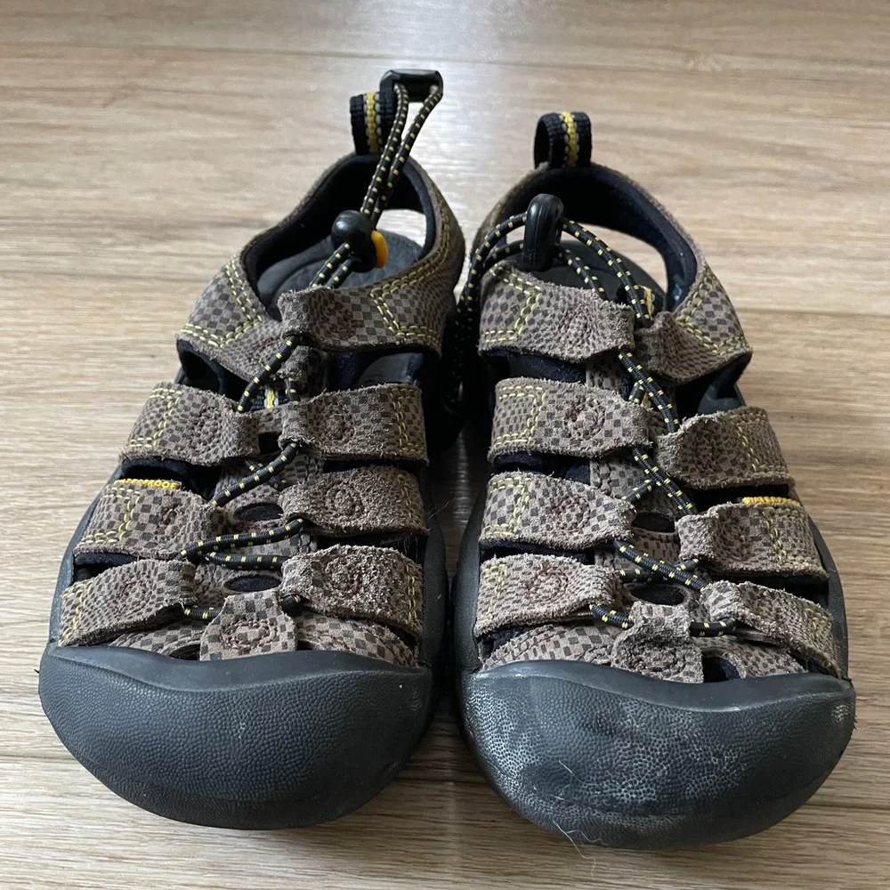 Keen Newport Fisherman Sandals Outdoors Shoes Sz 12 Boys Kids Unisex Waterproof